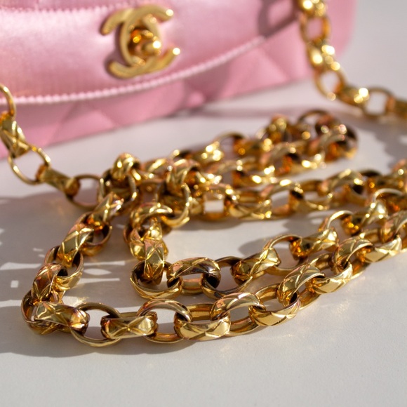 Chanel Vintage Pink Quilted Satin Mini Diana 24K Gold Bijou Chain 90s Flap Bag - Picture 6 of 16